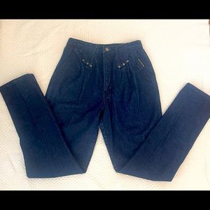 Rocky Mountain Jeans Tag says Sz 33/15 Inseam 36. Dark blue Jean color.